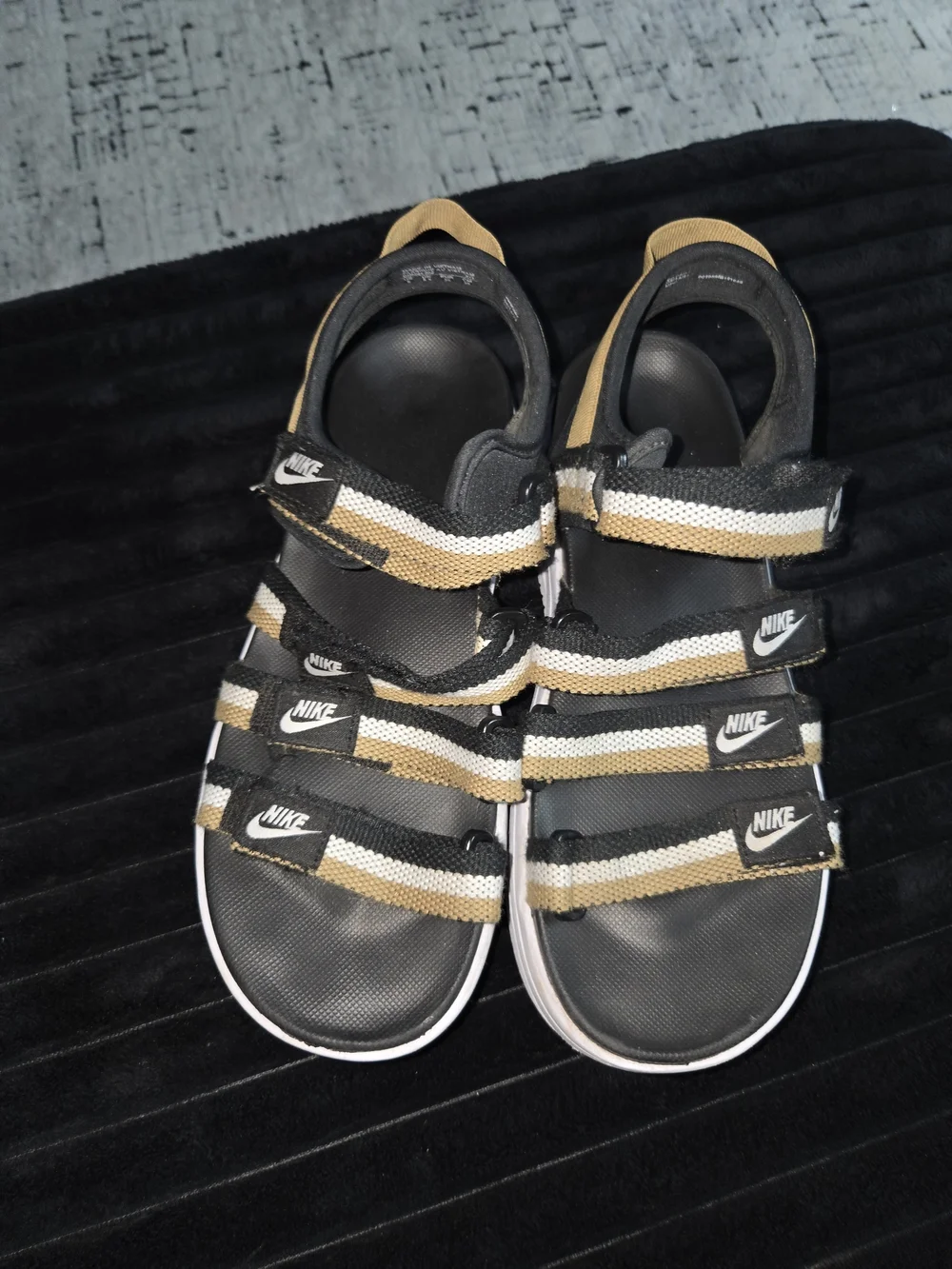 Nike chunky platform